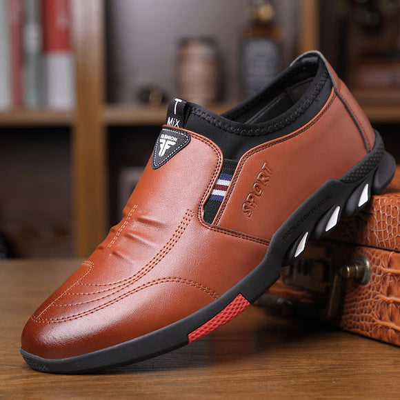 Men Fashion Flat-bottomed Bright Shoes